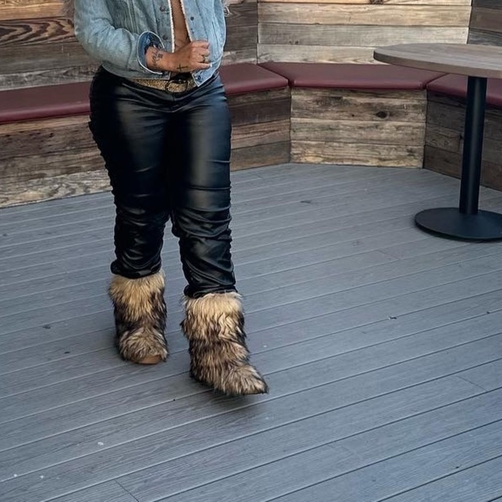 NWT Faux ruched leatherette pants